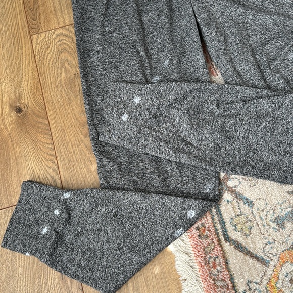 Zella maternity joggers - Picture 3 of 3